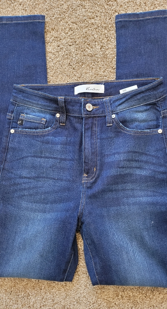 Dark wash, high waisted skinny jeans